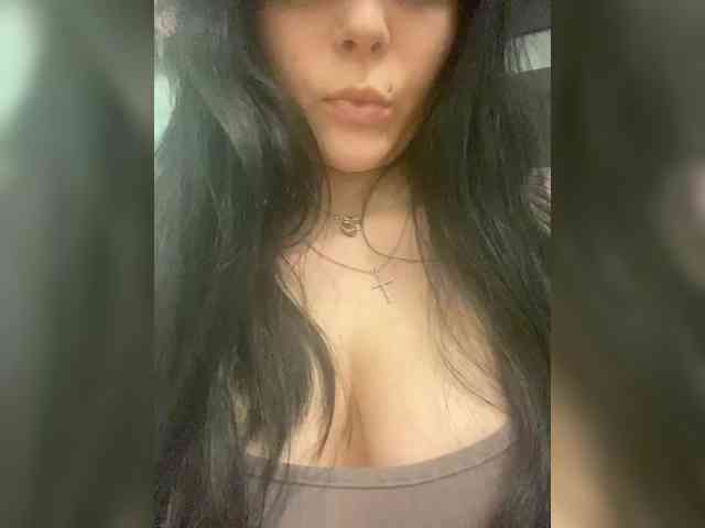 CLeoPatRa7777 webcam