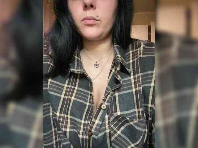 CLeoPatRa7777 webcam