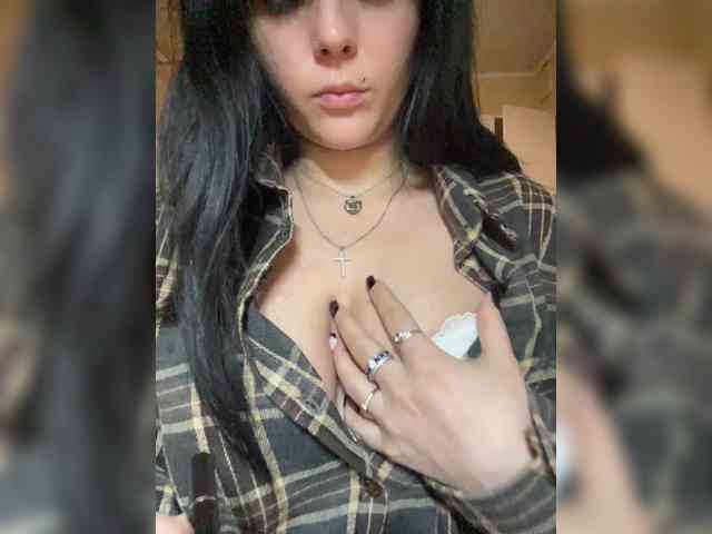 CLeoPatRa7777 webcam