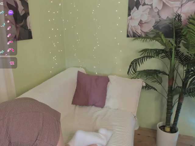 Melodey's BongaCams show and profile