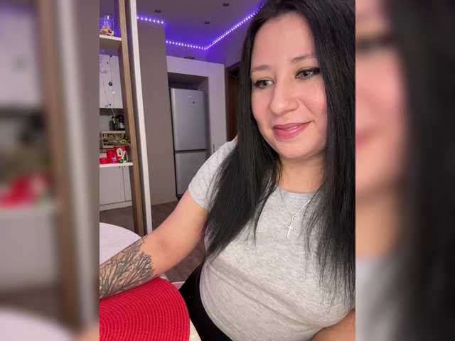 -Wild-Cat-'s BongaCams show and profile