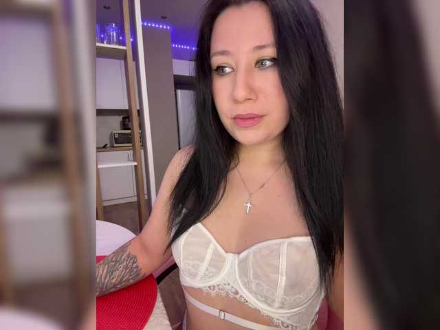 -Wild-Cat-'s BongaCams show and profile