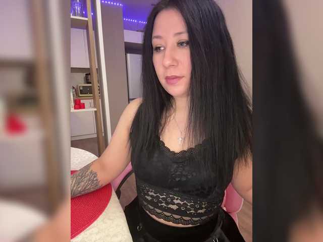 -Wild-Cat-'s BongaCams show and profile