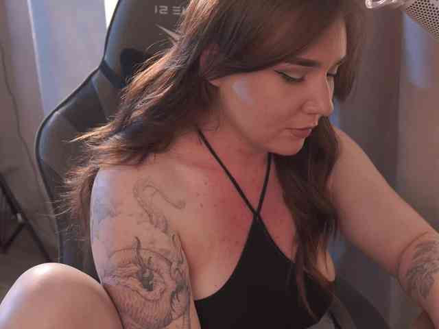 MaryArty_ webcam