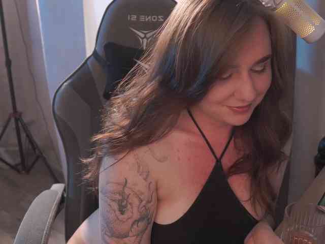MaryArty_ webcam