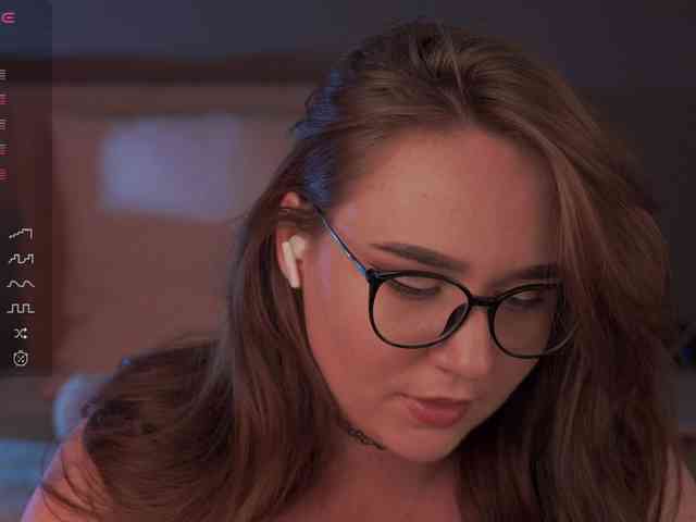 MaryArty_ webcam