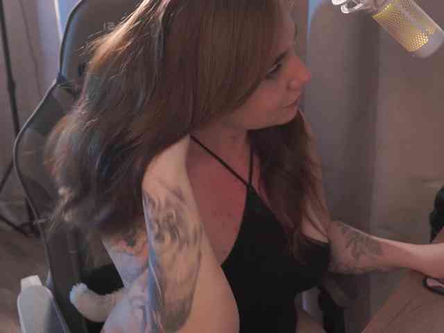 MaryArty_ webcam