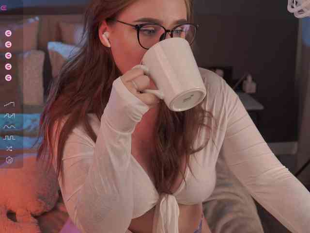 MaryArty_ webcam