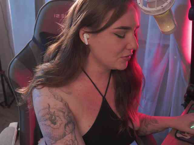 MaryArty_ webcam