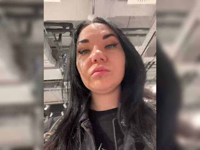 LiLCaTt's BongaCams show and profile