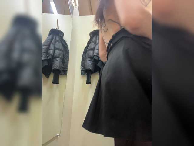 LiLCaTt's BongaCams show and profile