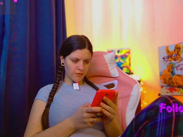 ann-mikele's BongaCams show and profile