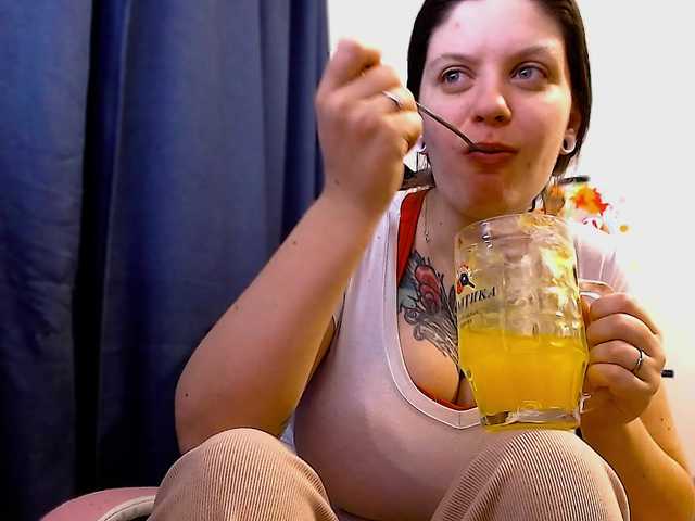 ann-mikele's BongaCams show and profile