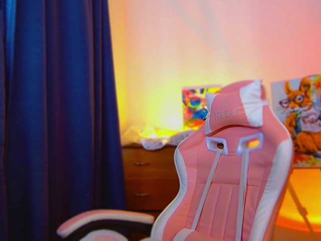  ann-mikele chat room