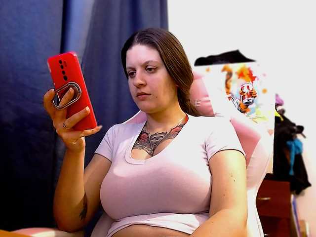 ann-mikele from BongaCams is Freechat