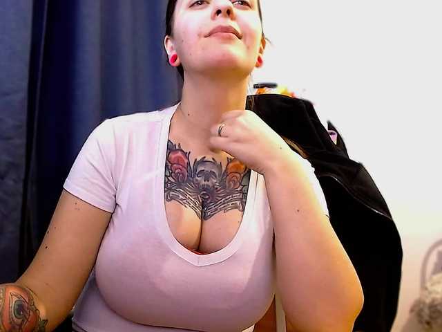 ann-mikele from BongaCams is Freechat