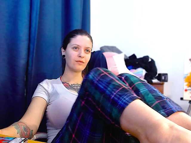  ann-mikele chat room