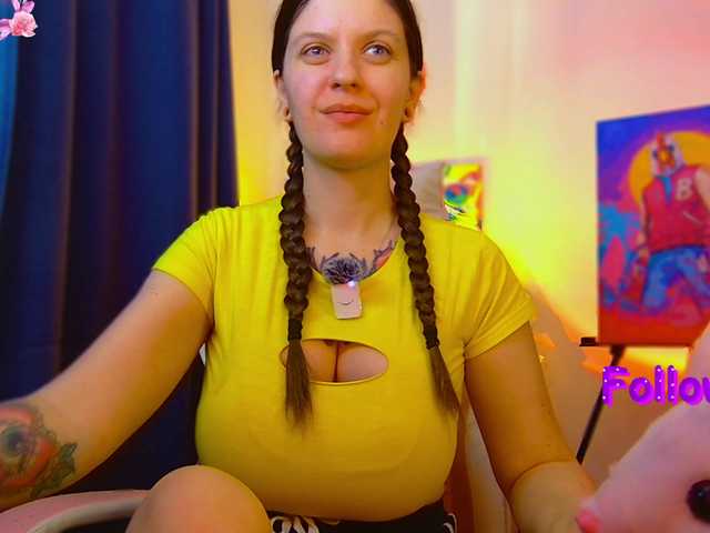 ann-mikele's BongaCams show and profile