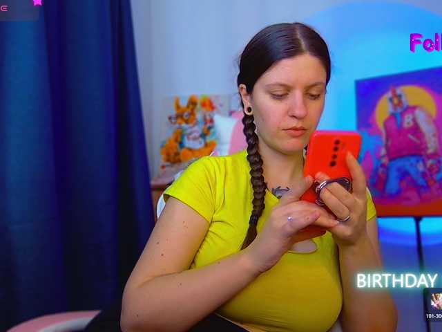 ann-mikele's BongaCams show and profile