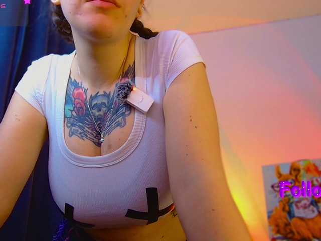 ann-mikele's BongaCams show and profile