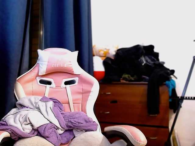 ann-mikele's BongaCams show and profile