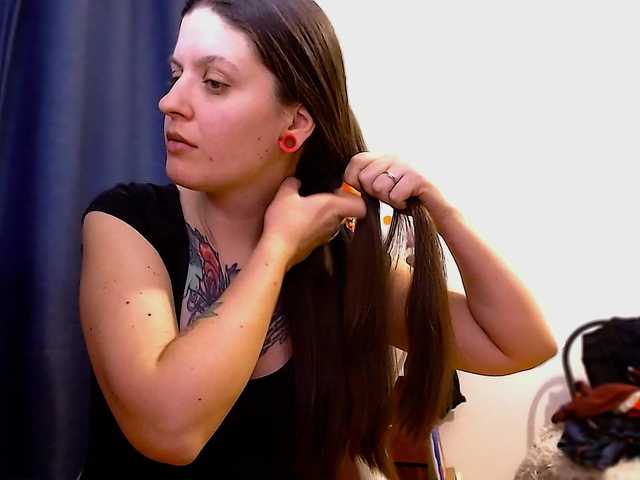 ann-mikele's BongaCams show and profile