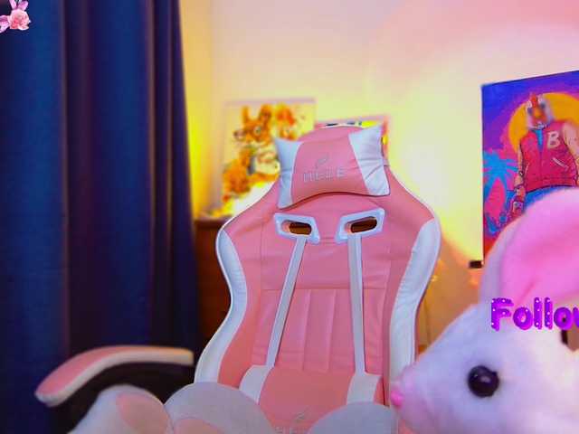 ann-mikele's BongaCams show and profile