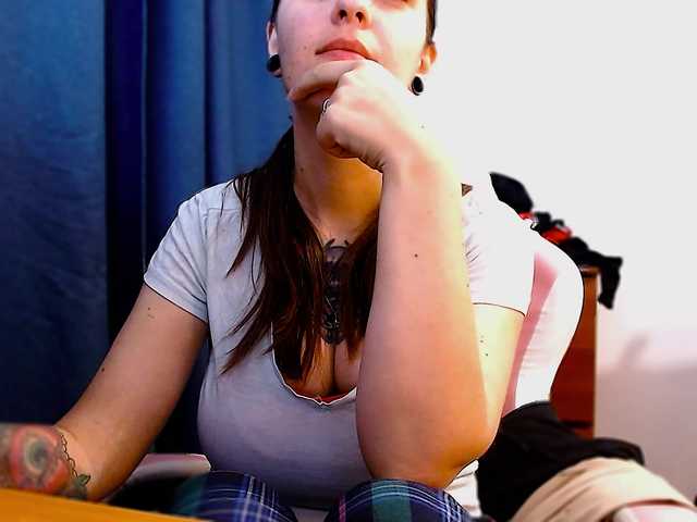  ann-mikele chat room