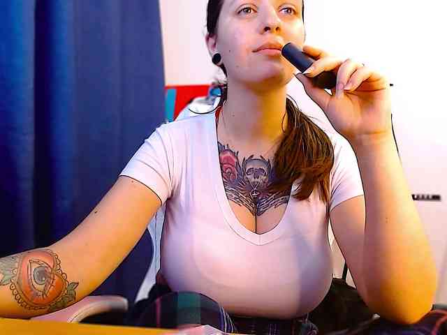 ann-mikele webcam