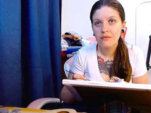 ann-mikele webcam