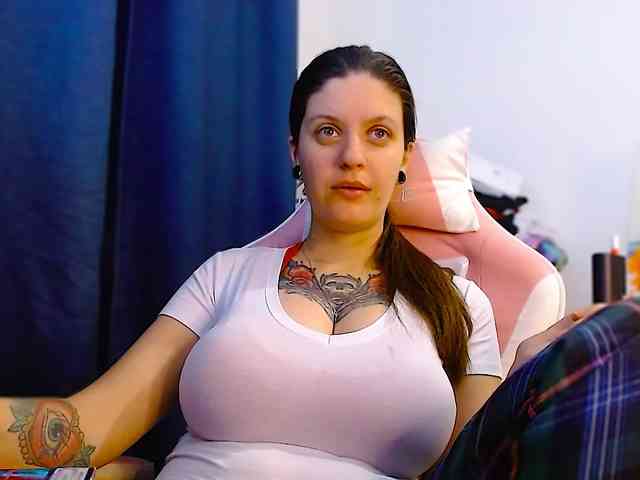 ann-mikele webcam