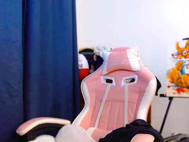 ann-mikele webcam
