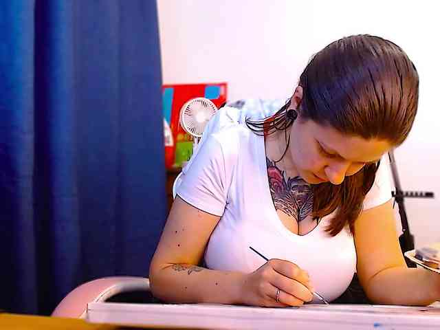 ann-mikele webcam