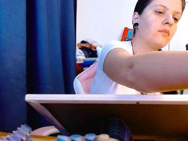 ann-mikele webcam