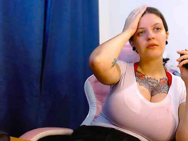 ann-mikele webcam