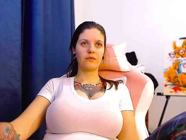 ann-mikele webcam