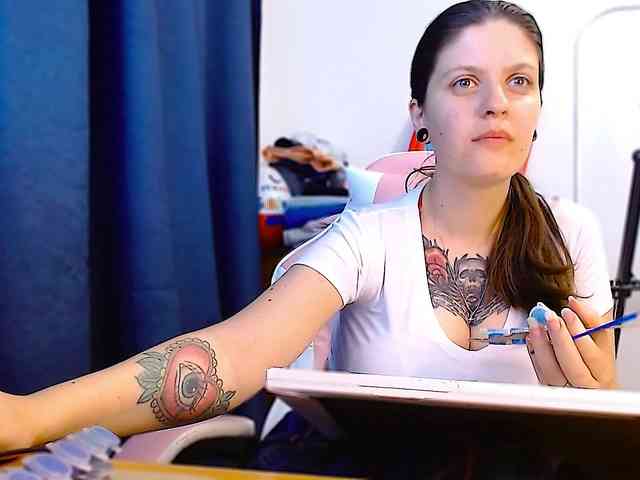 ann-mikele webcam