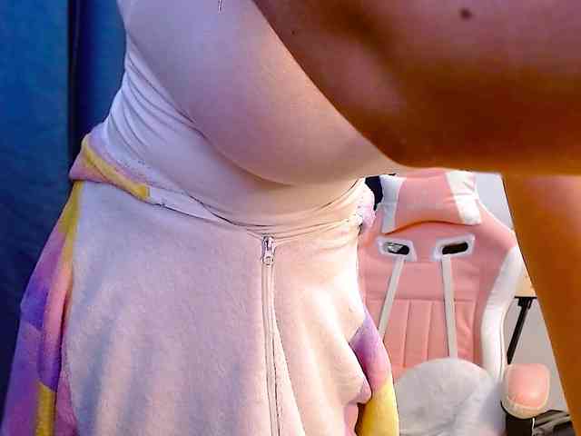 ann-mikele webcam