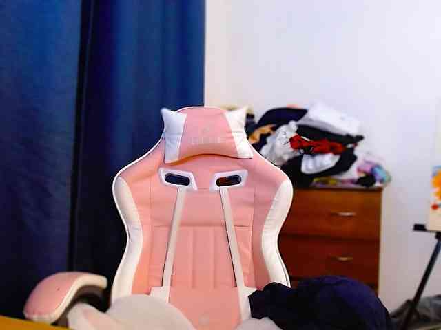 ann-mikele webcam