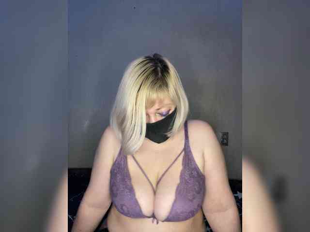 yana38a Live Webcam on BongaCams