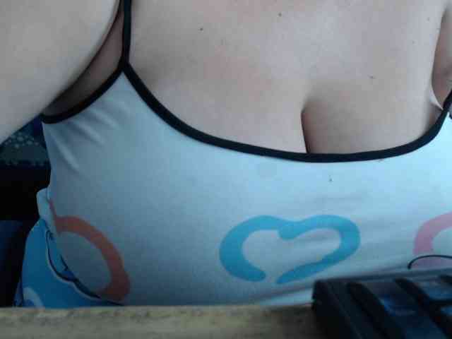 amberth-dirty webcam