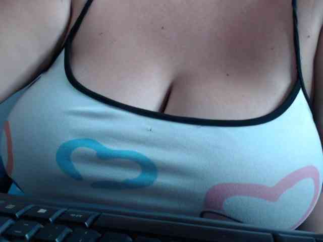 amberth-dirty webcam