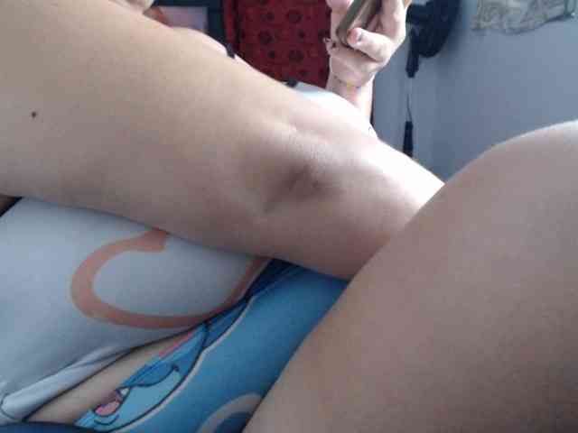 amberth-dirty webcam
