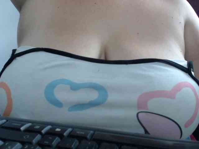 amberth-dirty webcam