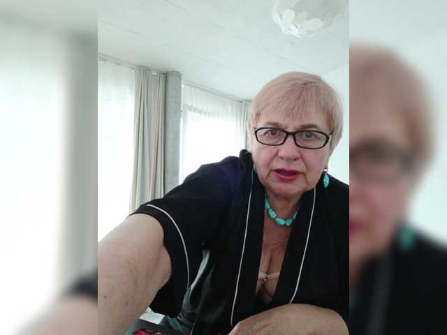 SweetCherry00's BongaCams show and profile