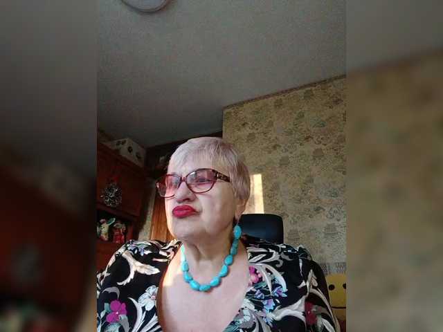 SweetCherry00's BongaCams show and profile