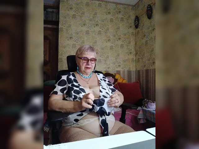 SweetCherry00's BongaCams show and profile