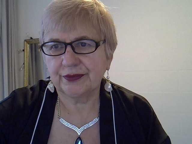 SweetCherry00's BongaCams show and profile