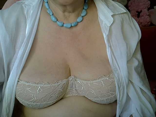 SweetCherry00's BongaCams show and profile