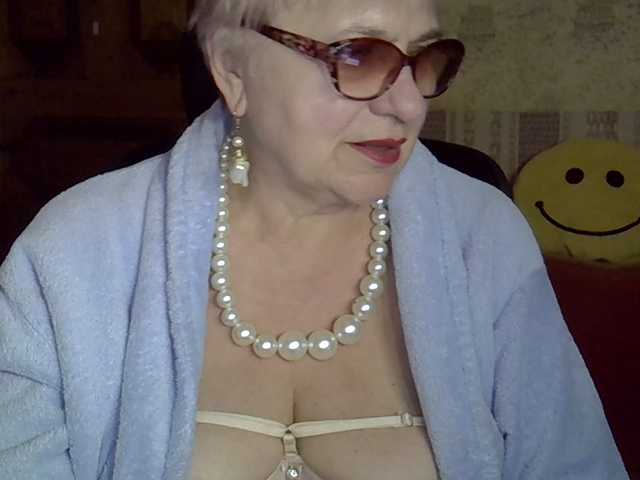 SweetCherry00's BongaCams show and profile